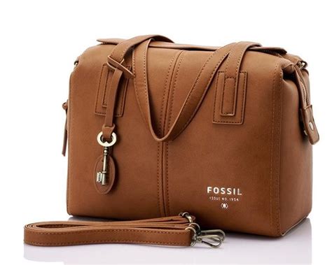 harga tas fossil wanita.